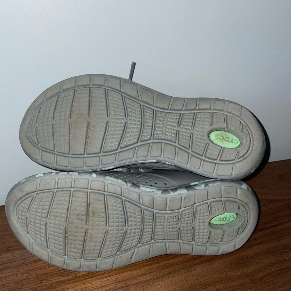 Crocs Sneakers - Picture 5 of 6